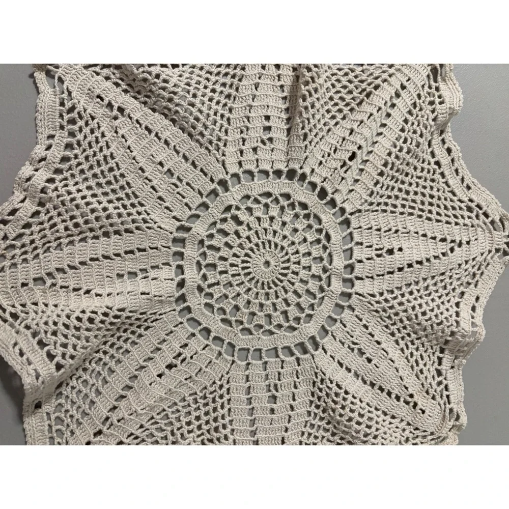 Vintage Handmade Crochet Doily Table Runner Starburst Pattern Cream‎ Cottagecore
